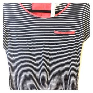 Like new striped casual top!